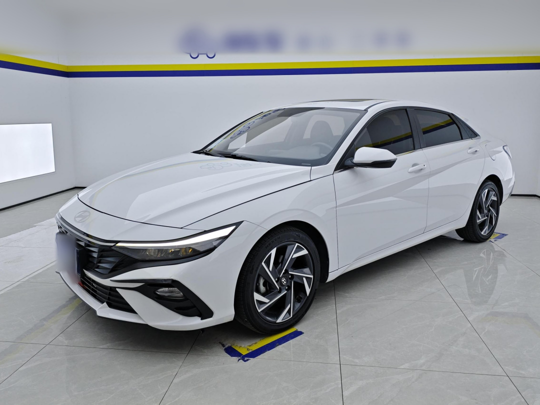 Hyundai Elantra 2023 1.5L CVT GLX Elite Edition из Китая